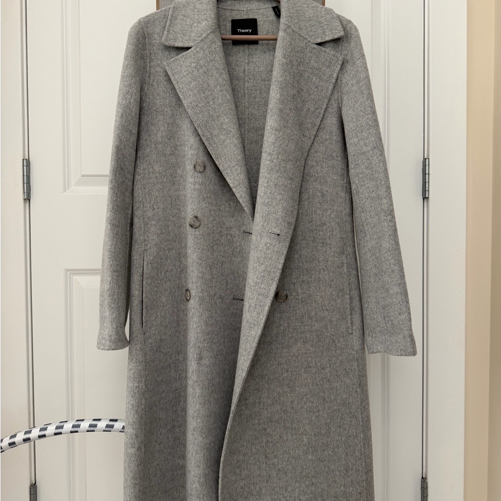 Theory Grey Wool & Cashmere Double-Breasted Coat | Size S